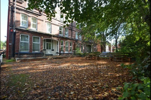 13 Bedroom Student House Properties Hyde Park Leeds